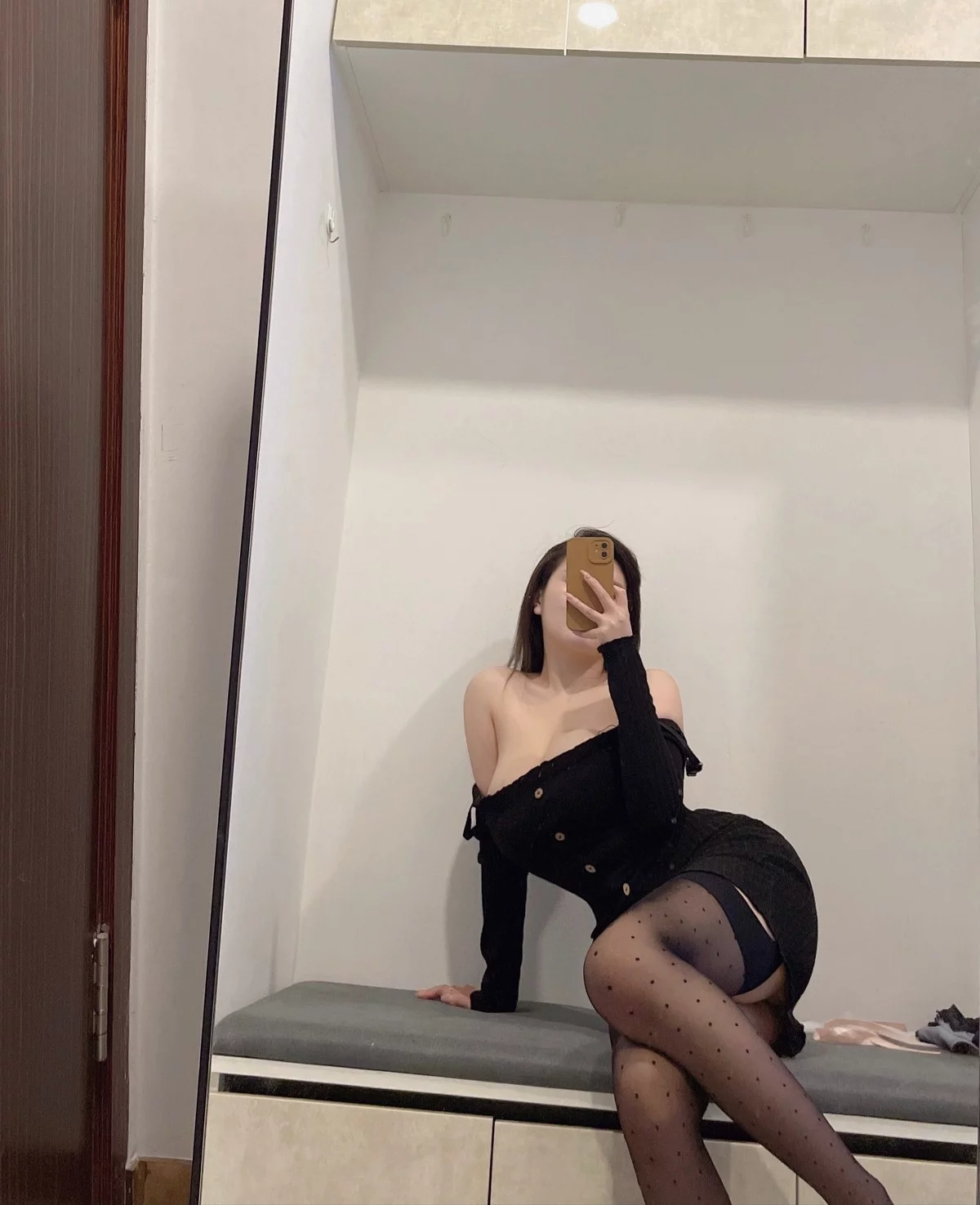 美妆博主是可欣耶自购系列主题私房性感多套服饰秀丰满身材完美诱惑写真500P