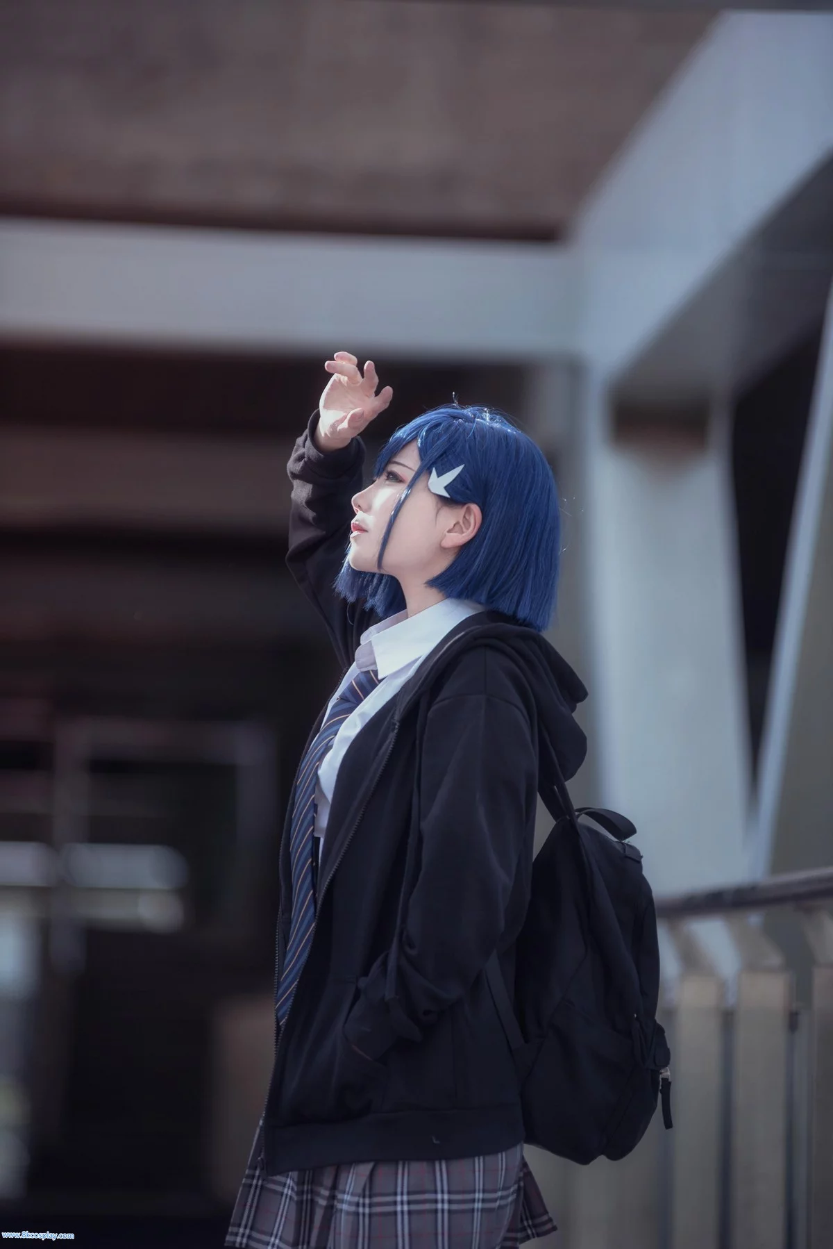 微博红人Coser楚楚子草莓制服主题户外性感制服系列秀完美身材迷人写真39P