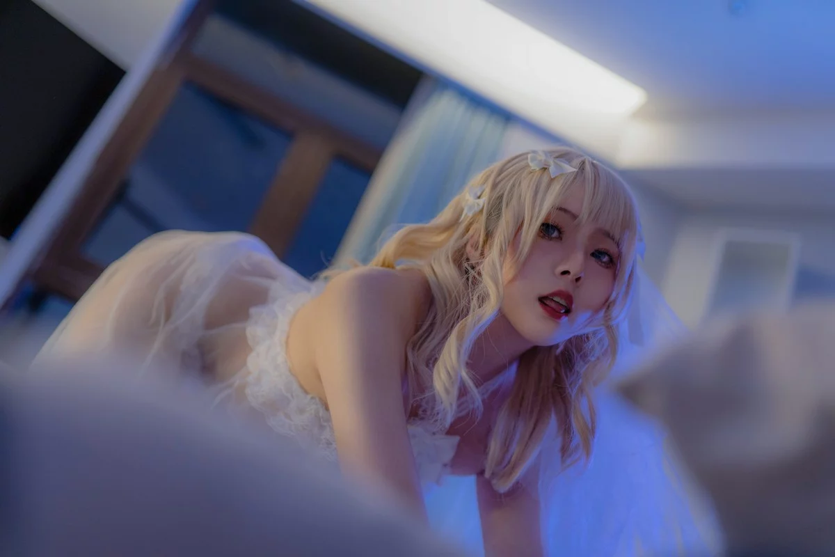 网络美女Natsuko夏夏子JK&花嫁主题脱JK制服露白色薄纱秀惹火身材诱惑写真131P