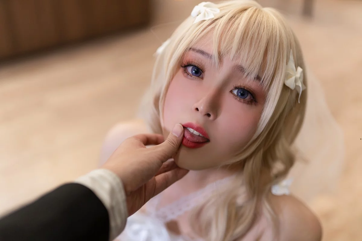 网络美女Natsuko夏夏子JK&花嫁主题脱JK制服露白色薄纱秀惹火身材诱惑写真131P