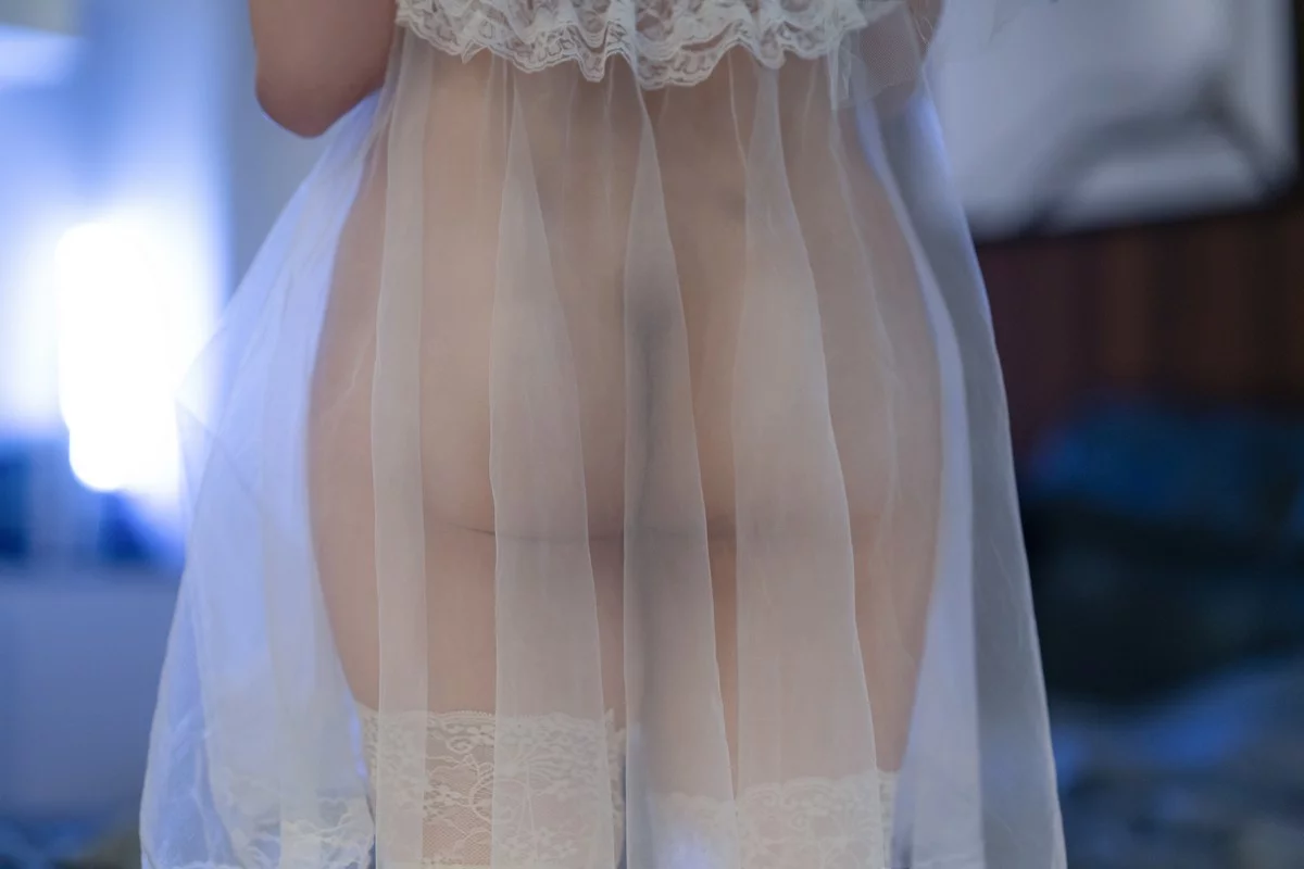 网络美女Natsuko夏夏子JK&花嫁主题脱JK制服露白色薄纱秀惹火身材诱惑写真131P