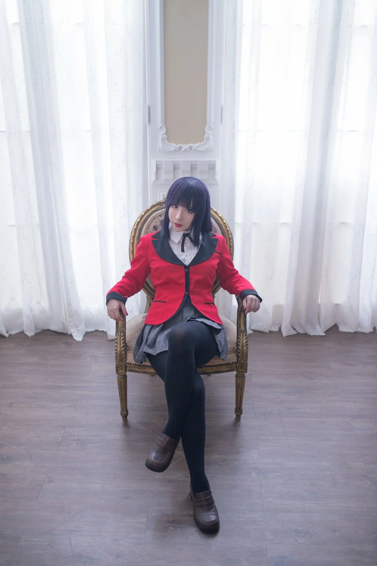 Coser美女叫我千寻大人蛇喰梦子主题性感红色学生制服配超薄黑丝迷人诱惑写真40P