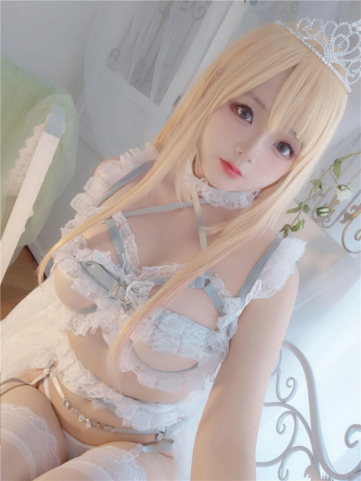 Cosplay美女日奈娇喜多川海梦花嫁主题性感白色情趣内衣配蕾丝袜完美诱惑写真76P