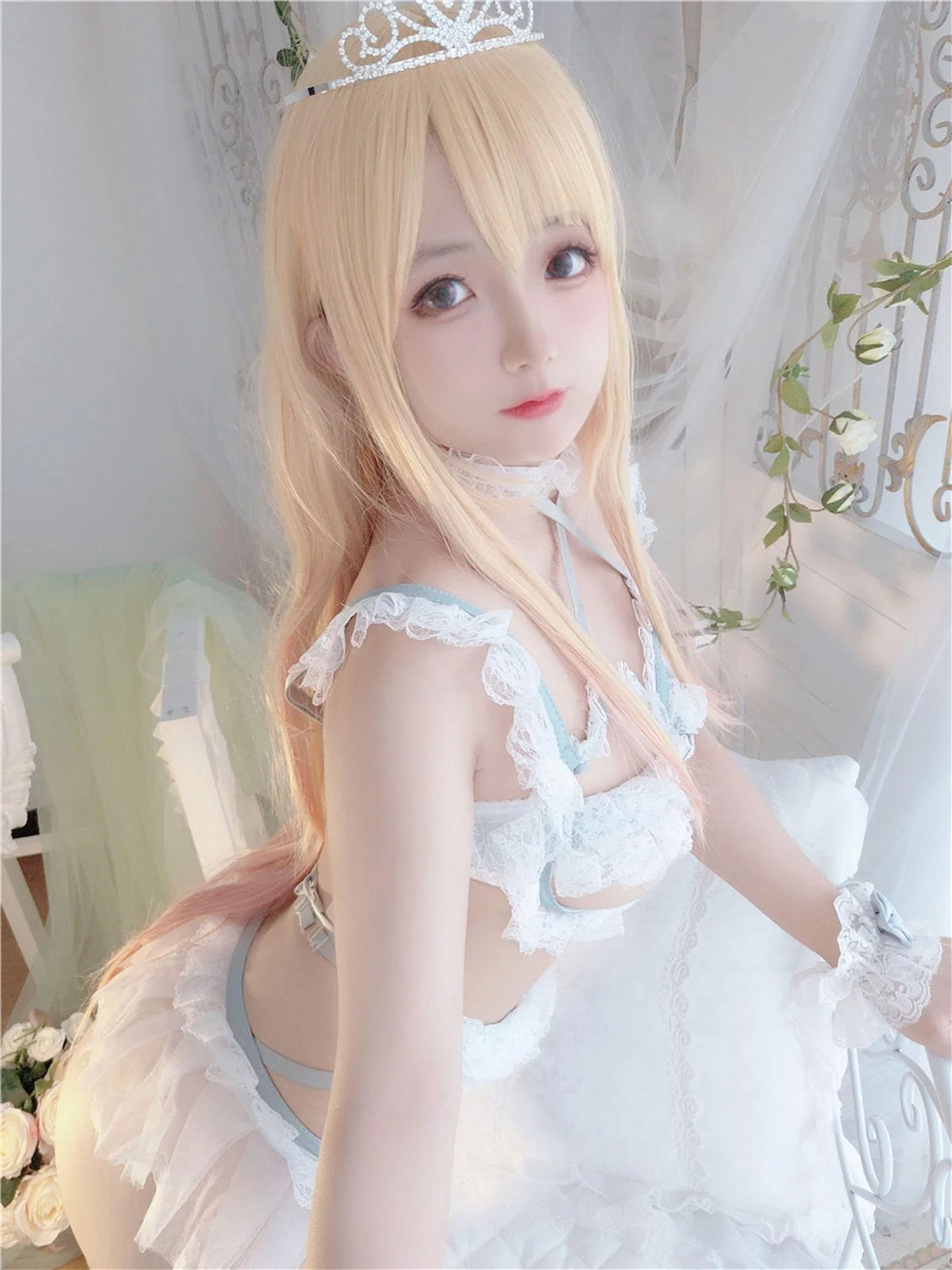 Cosplay美女日奈娇喜多川海梦花嫁主题性感白色情趣内衣配蕾丝袜完美诱惑写真76P