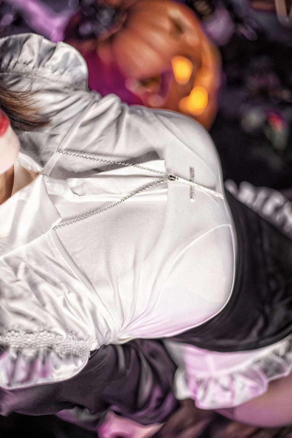 网络美女Leah梓未堕落修女主题性感修女服饰露白色内衣配黑丝袜迷人诱惑写真30P