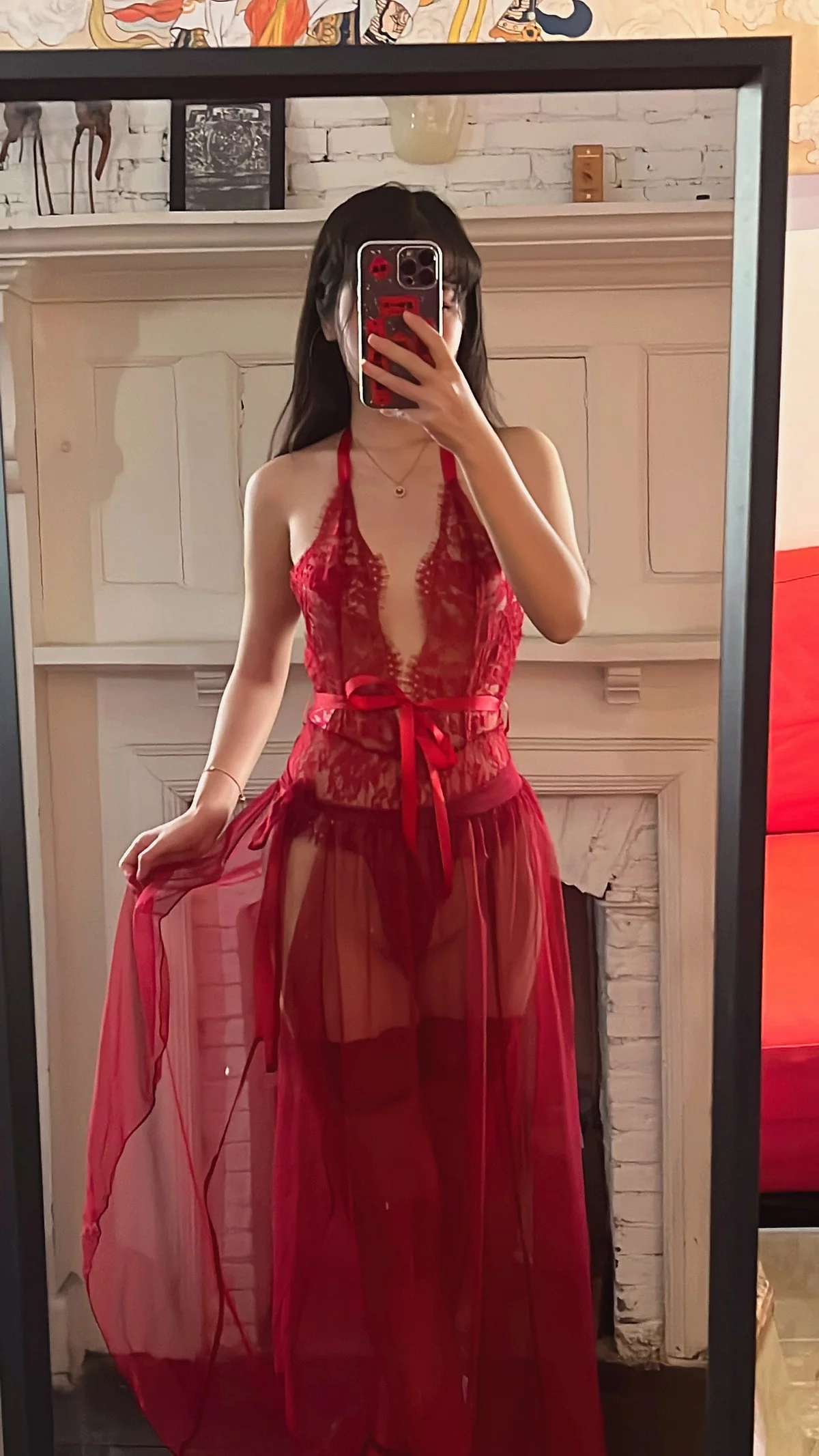 人气Coser不呆猫霸气红色人妻主题性感红色蕾丝情趣服饰配红丝袜惹火诱惑写真57P