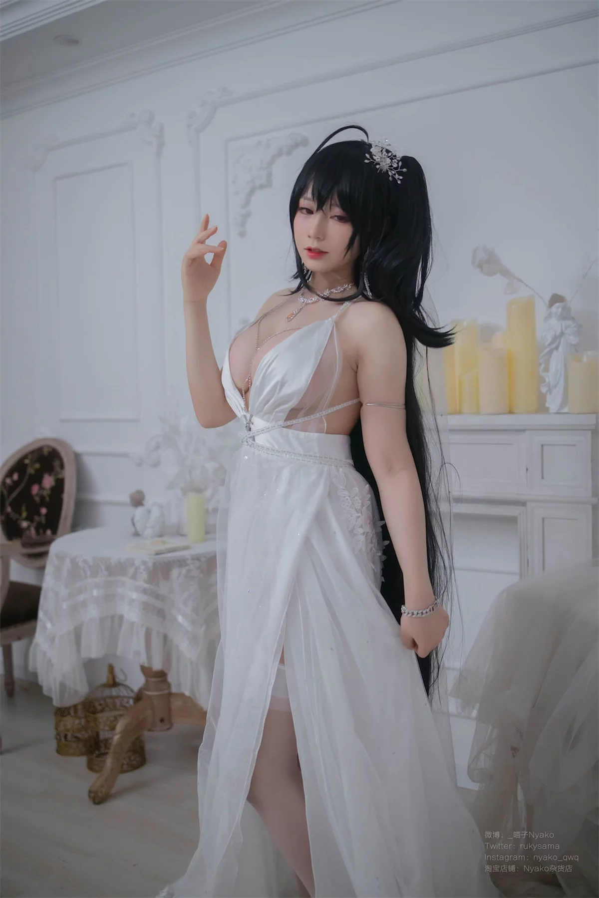 网络美女Nyako喵子大凤纯白婚纱主题性感白色婚纱配白丝吊袜秀美腿诱惑写真65P