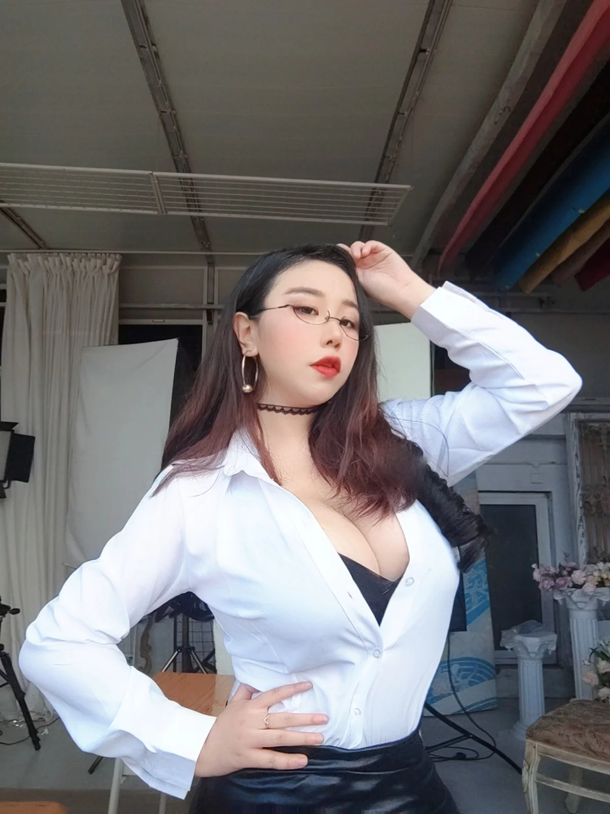 动漫博主穆零Mu0老师学生主题教室里性感学生制服配白丝袜秀丰满身材诱惑写真115P