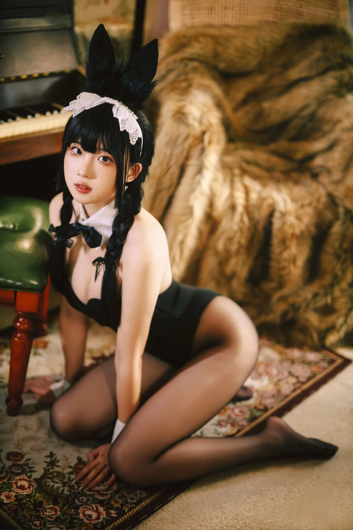 Corer美女瓦斯塔亚小龙虾兔女郎主题私房性感兔女郎服饰系列秀完美身材诱惑写真134P