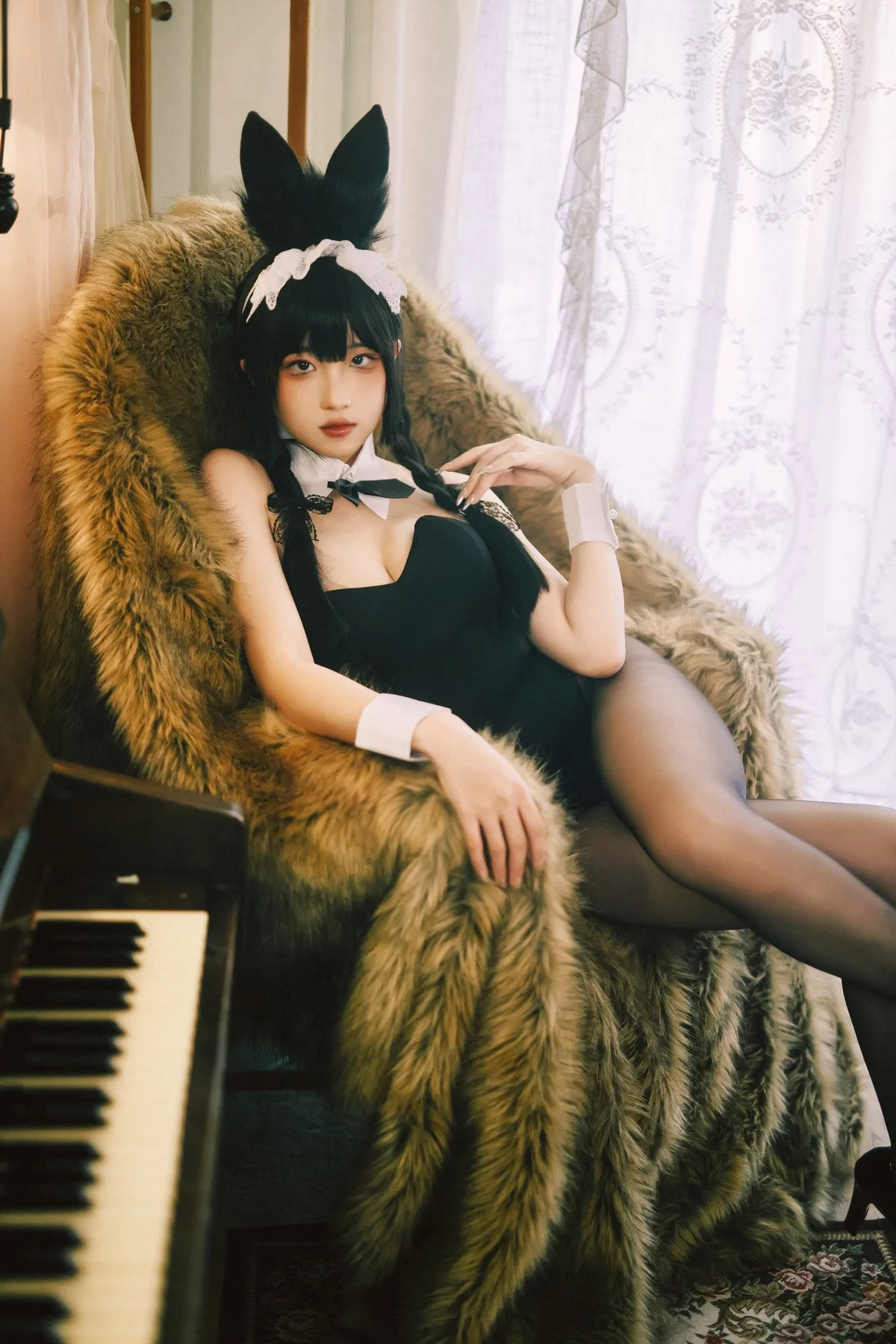Corer美女瓦斯塔亚小龙虾兔女郎主题私房性感兔女郎服饰系列秀完美身材诱惑写真134P