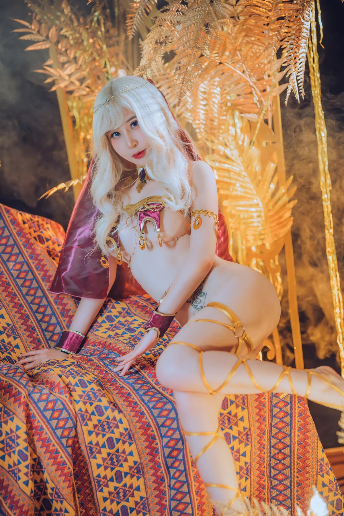 Coser妹子蜜蜜子异域舞姬主题私房性感异域风情服饰秀完美身材撩人诱惑写真35P