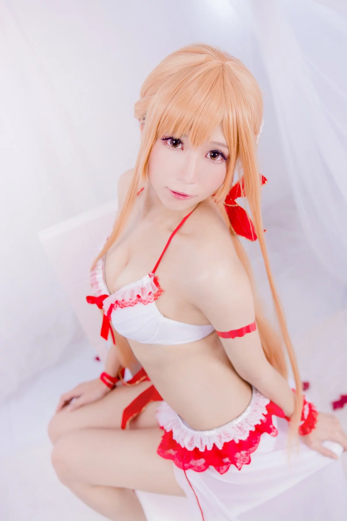 台湾萌系Coser美女白神泱亚丝娜主题多套Cos服饰秀完美身材靓丽迷人写真130P