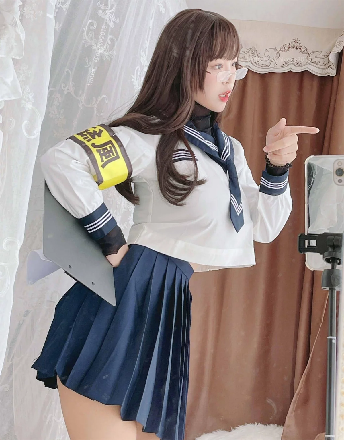 萌系小姐姐白烨风纪委员主题性感学生制服半脱露风纪内衣秀完美身材诱惑写真59P