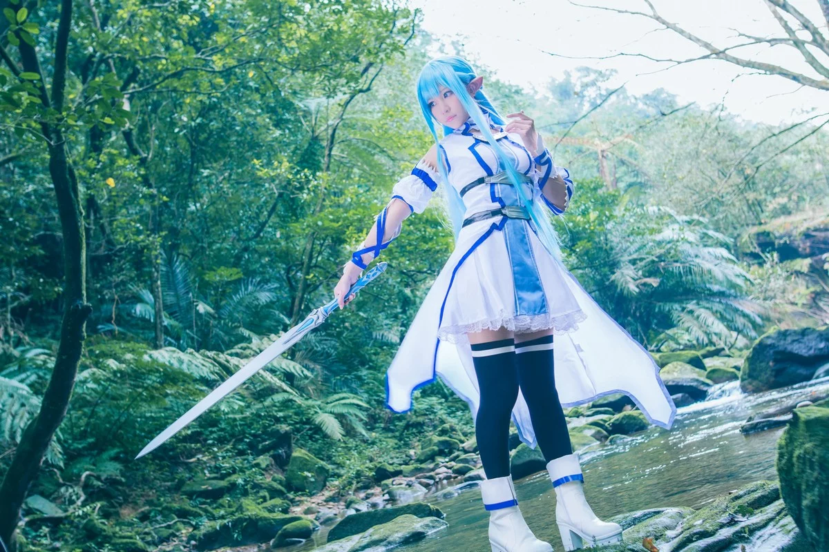 台湾萌系Coser美女白神泱亚丝娜主题多套Cos服饰秀完美身材靓丽迷人写真130P