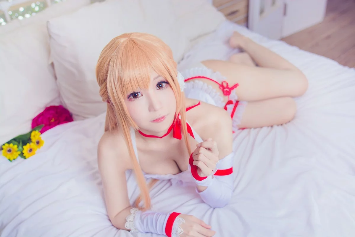 台湾萌系Coser美女白神泱亚丝娜主题多套Cos服饰秀完美身材靓丽迷人写真130P