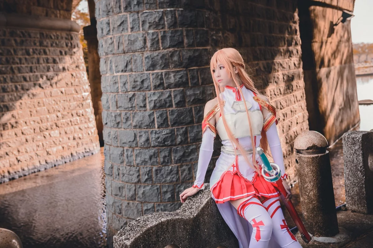 台湾萌系Coser美女白神泱亚丝娜主题多套Cos服饰秀完美身材靓丽迷人写真130P