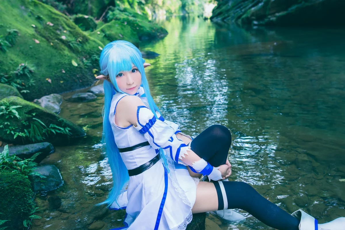 台湾萌系Coser美女白神泱亚丝娜主题多套Cos服饰秀完美身材靓丽迷人写真130P
