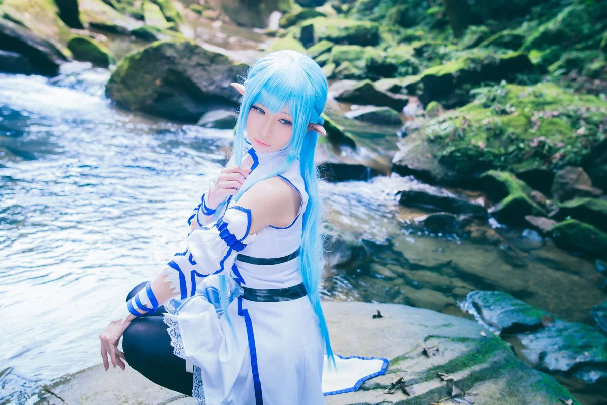 台湾萌系Coser美女白神泱亚丝娜主题多套Cos服饰秀完美身材靓丽迷人写真130P
