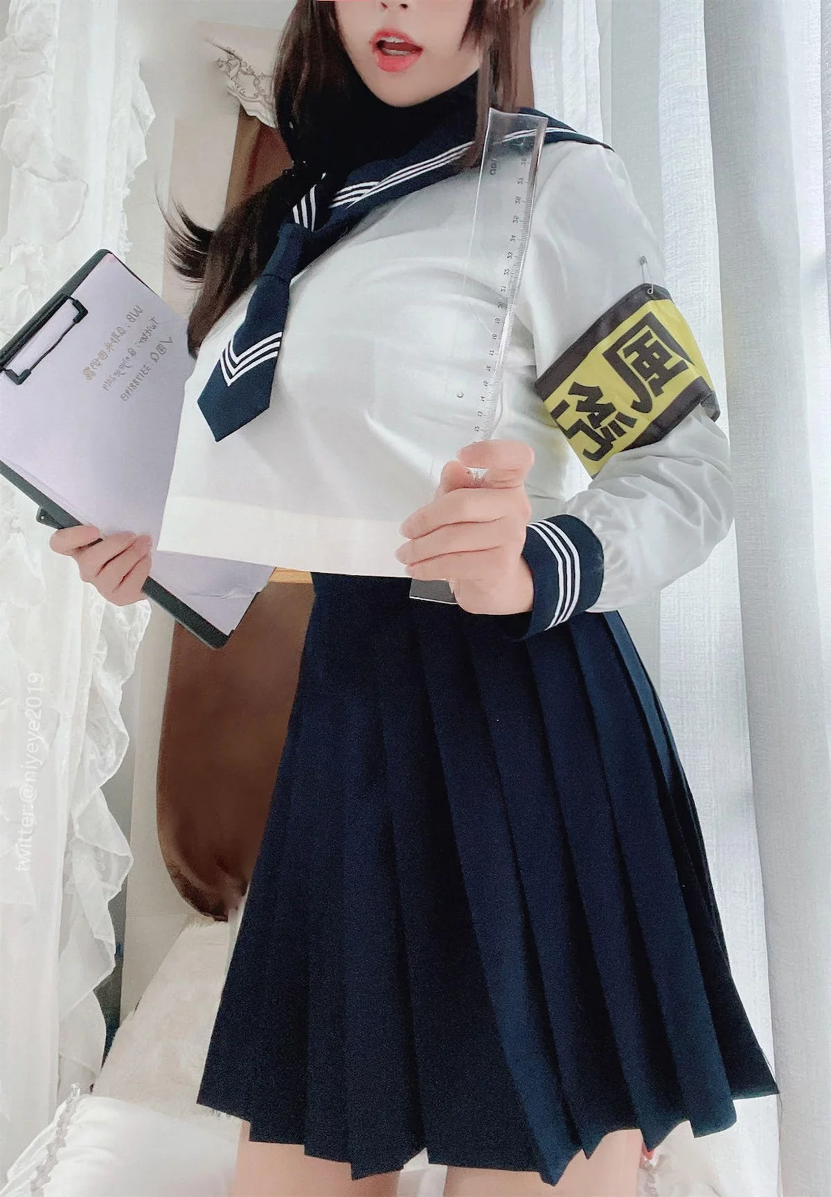 萌系小姐姐白烨风纪委员主题性感学生制服半脱露风纪内衣秀完美身材诱惑写真59P