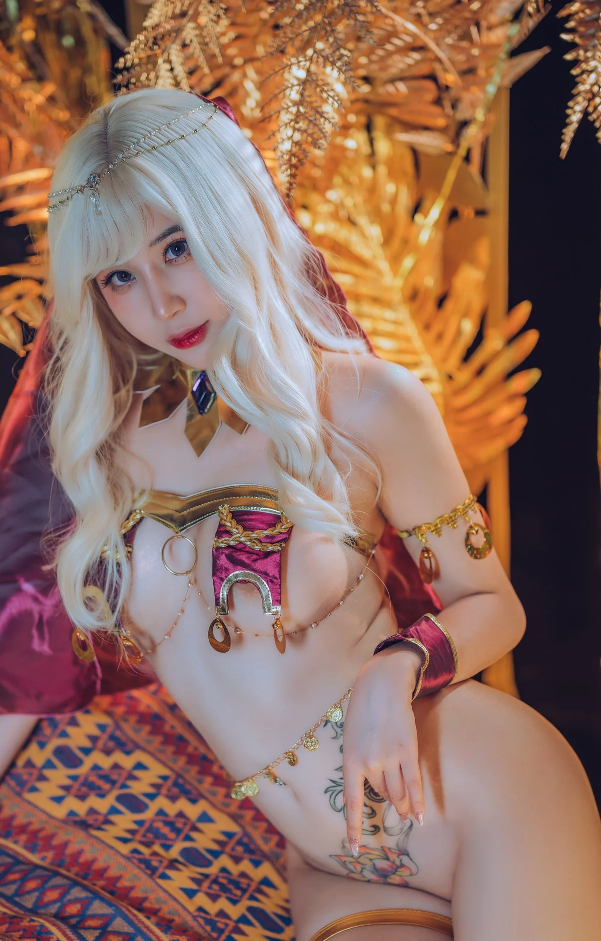Coser妹子蜜蜜子异域舞姬主题私房性感异域风情服饰秀完美身材撩人诱惑写真35P
