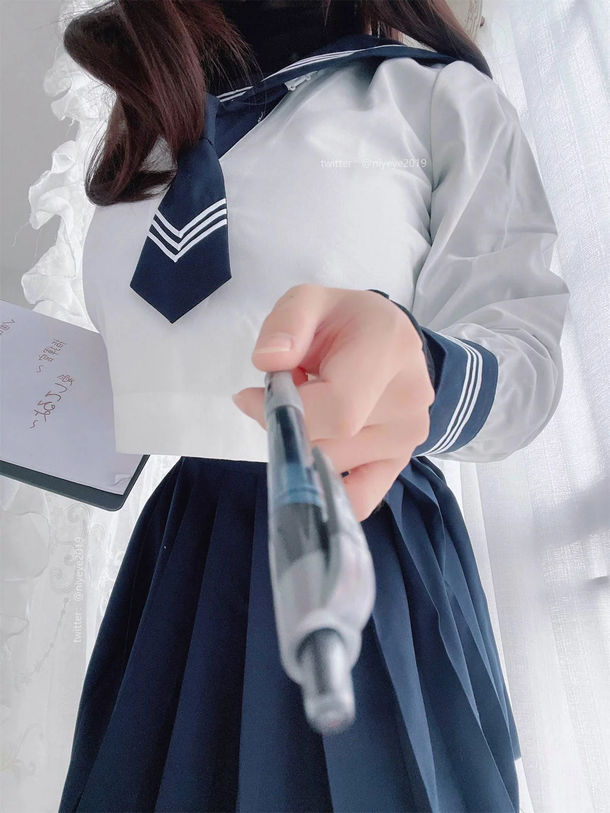 萌系小姐姐白烨风纪委员主题性感学生制服半脱露风纪内衣秀完美身材诱惑写真59P