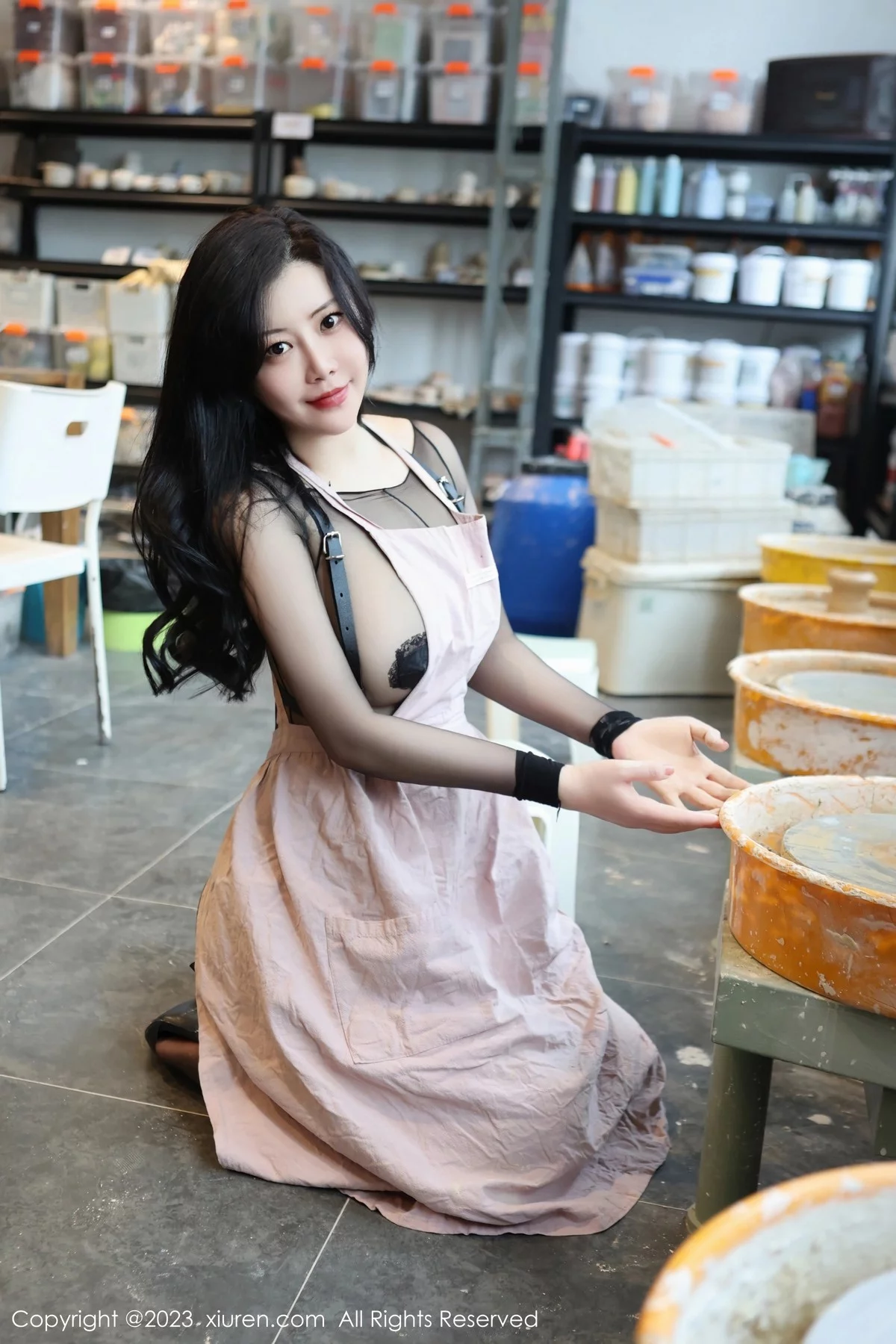 XiuRen第6647期_模特王婉悠Queen性感黑色轻透情趣服露豪乳遮点火辣诱惑写真81P