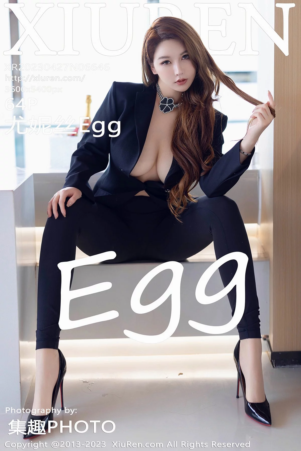 XiuRen第6646期_女神尤妮丝Egg性感深色真空西服露傲人豪乳遮点极致诱惑写真64P