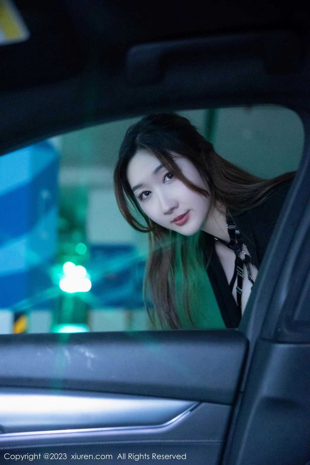XiuRen第6650期_模特江真真性感黑色薄透情趣内衣配黑丝吊袜秀惹火身材诱惑写真88P
