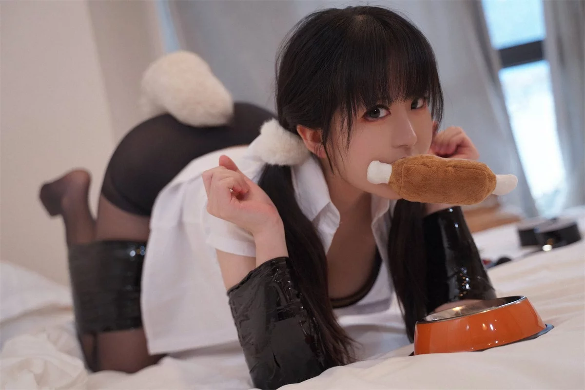 微博美少女虎森森我的妹妹主题性感黑色内衣配超薄黑丝情趣捆绑撩人诱惑写真71P