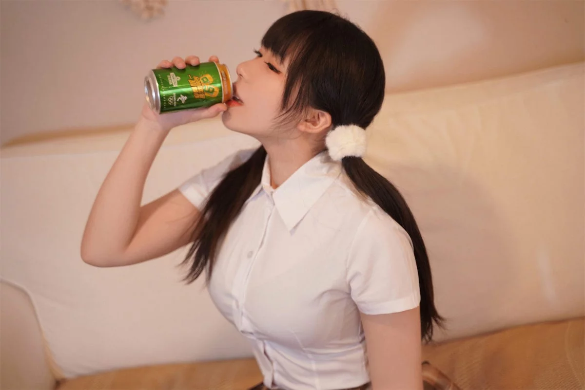 微博美少女虎森森我的妹妹主题性感黑色内衣配超薄黑丝情趣捆绑撩人诱惑写真71P