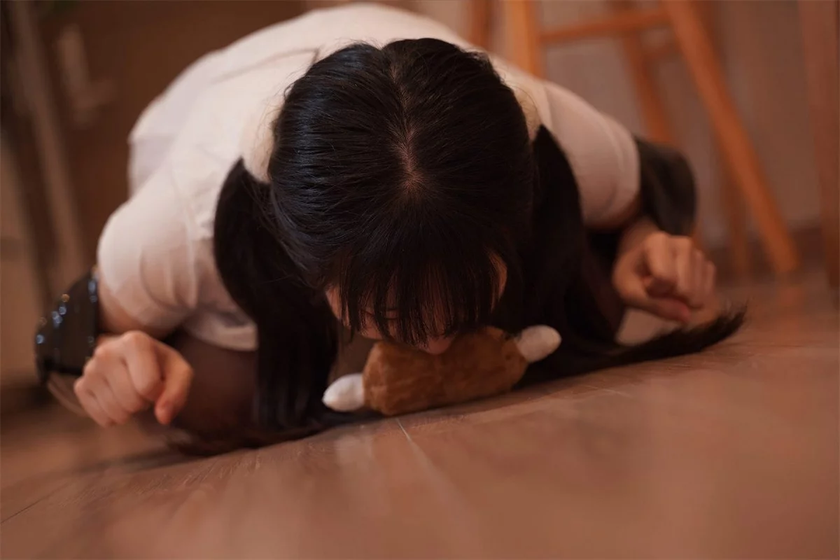 微博美少女虎森森我的妹妹主题性感黑色内衣配超薄黑丝情趣捆绑撩人诱惑写真71P