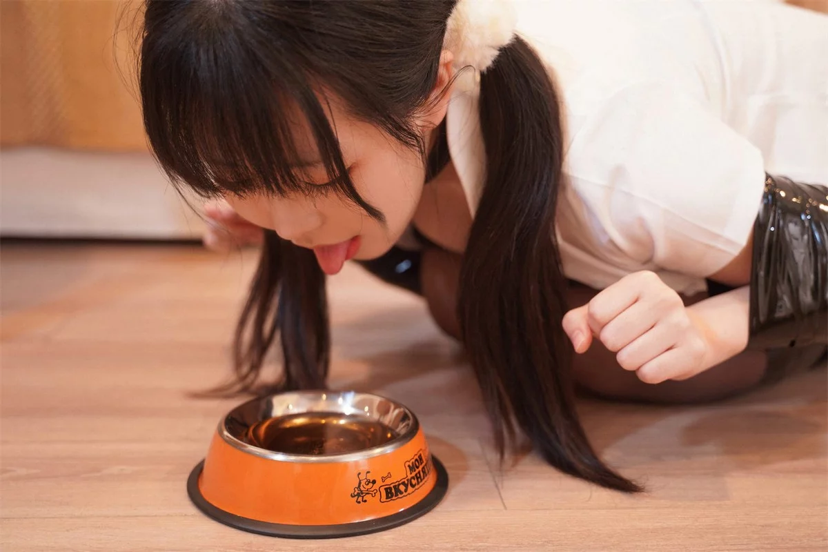 微博美少女虎森森我的妹妹主题性感黑色内衣配超薄黑丝情趣捆绑撩人诱惑写真71P