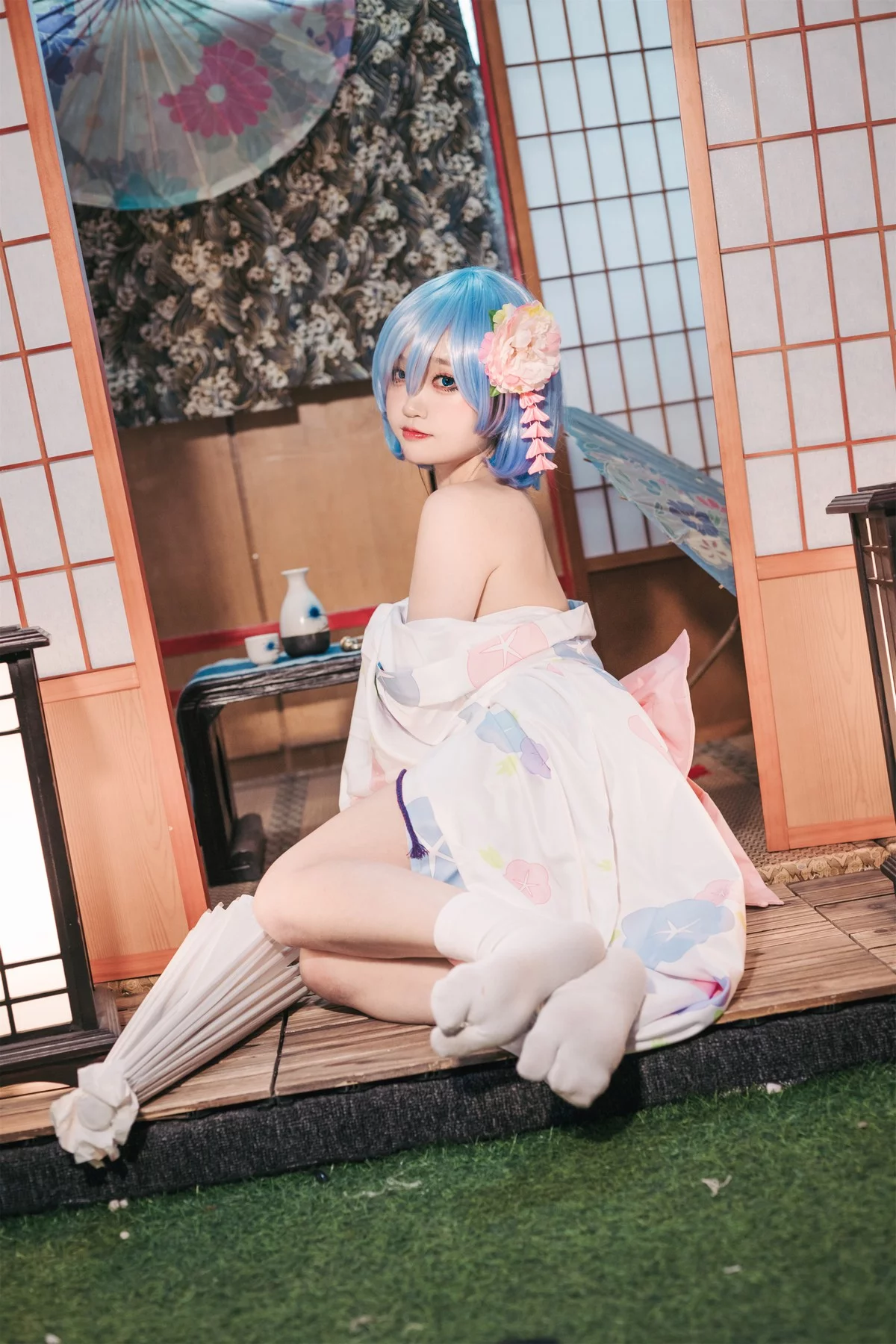 Coser美女神沢永莉蕾姆和风主题私房性感日系和服半脱秀完美身材诱惑写真47P