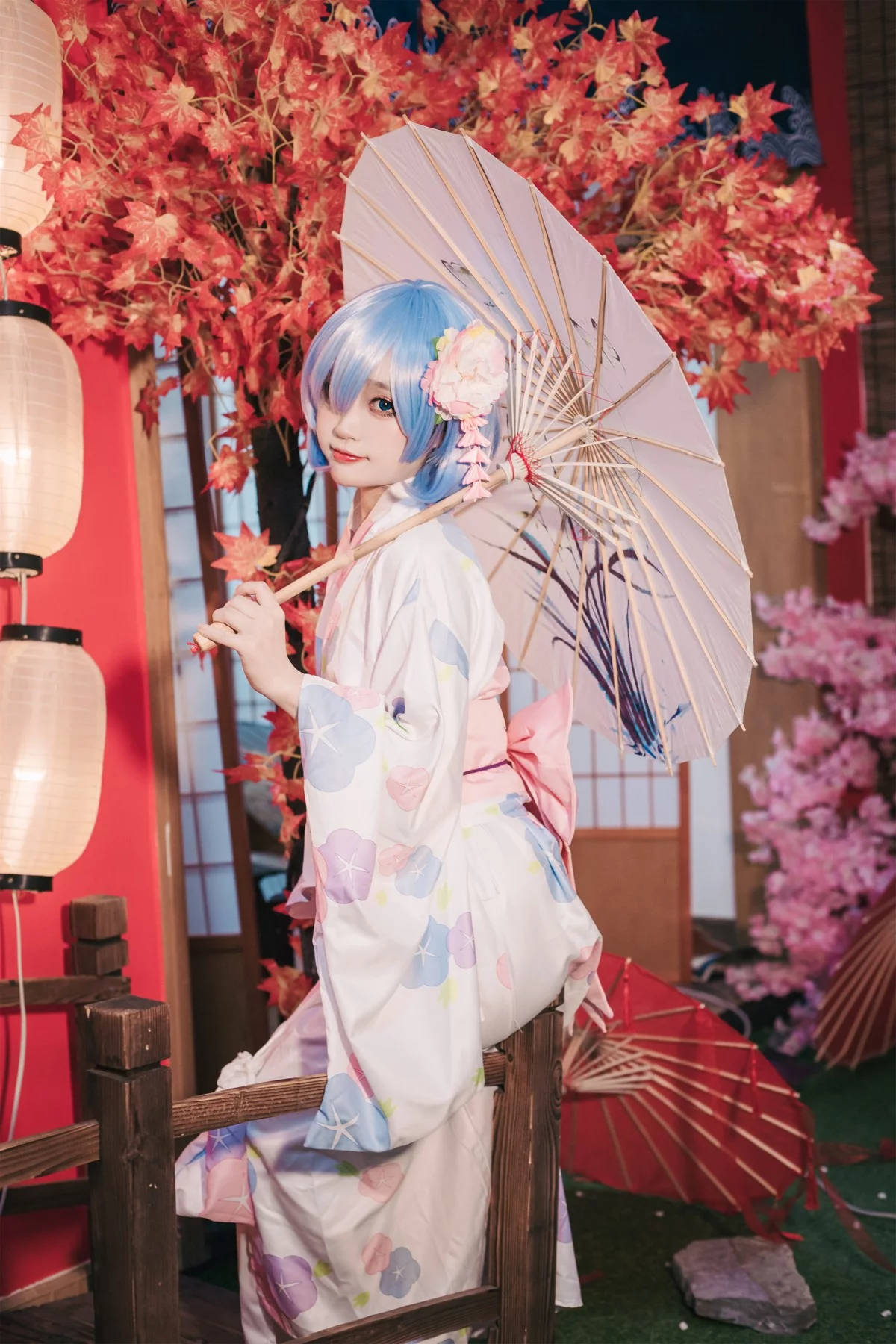 Coser美女神沢永莉蕾姆和风主题私房性感日系和服半脱秀完美身材诱惑写真47P