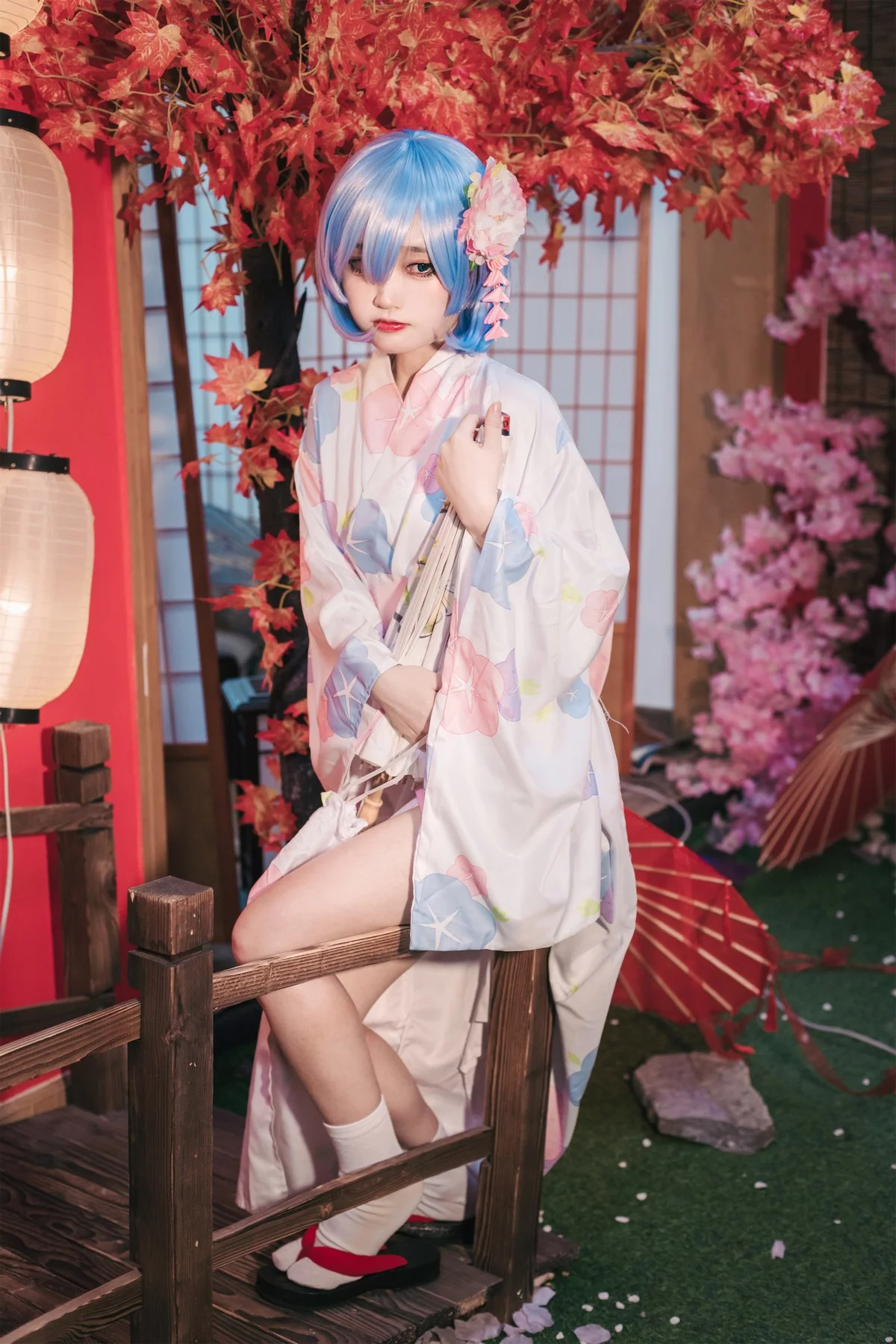 Coser美女神沢永莉蕾姆和风主题私房性感日系和服半脱秀完美身材诱惑写真47P