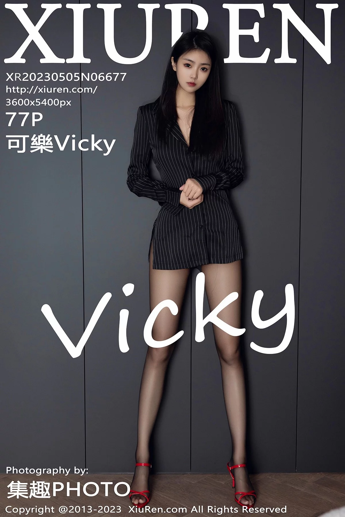 XiuRen第6677期_模特可乐Vicky性感黑色条纹上衣配超薄黑丝秀修长美腿迷人写真77P