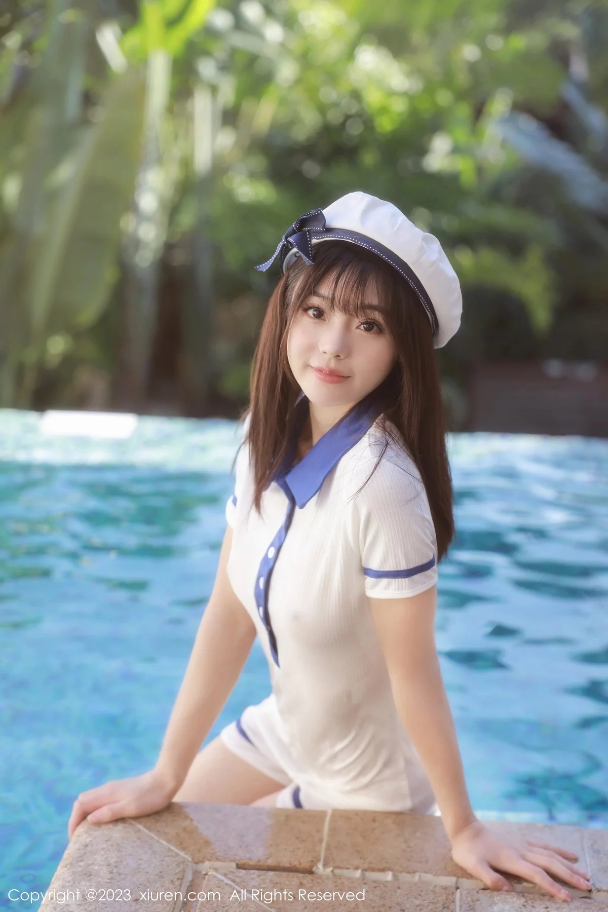 XiuRen第6686期_模特佘贝拉bella泳池性感白色海军服半脱秀完美身材诱惑写真67P