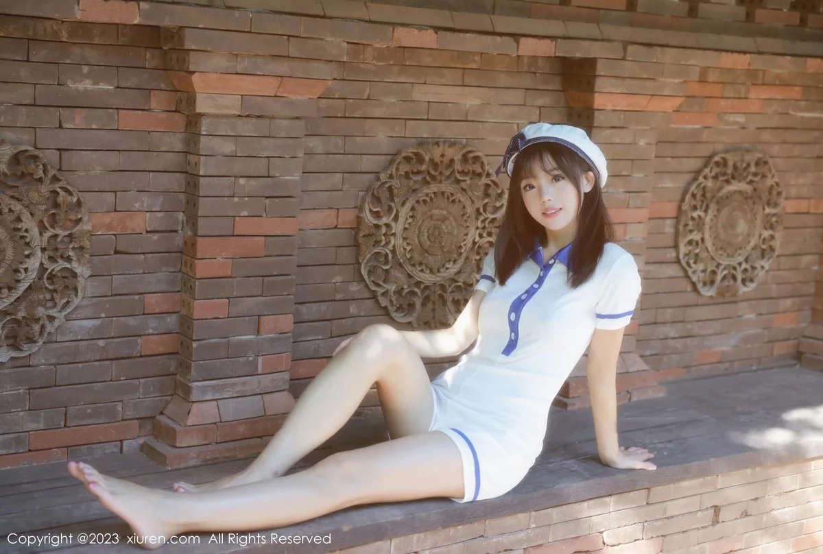 XiuRen第6686期_模特佘贝拉bella泳池性感白色海军服半脱秀完美身材诱惑写真67P