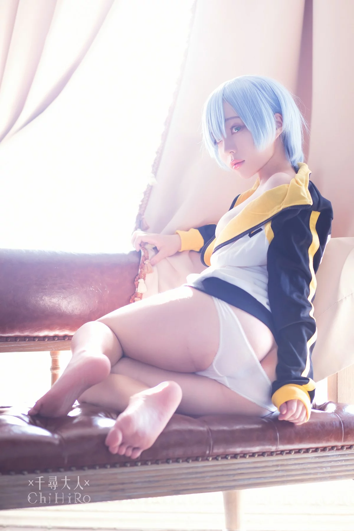 Coser美女叫我千寻大人蕾姆Rem主题私房性感Cos服饰系列秀完美身材诱惑写真70P