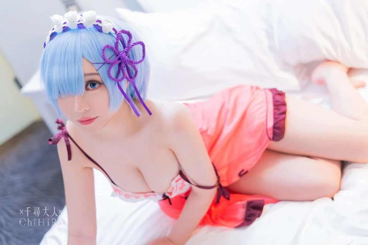 Coser美女叫我千寻大人蕾姆Rem主题私房性感Cos服饰系列秀完美身材诱惑写真70P