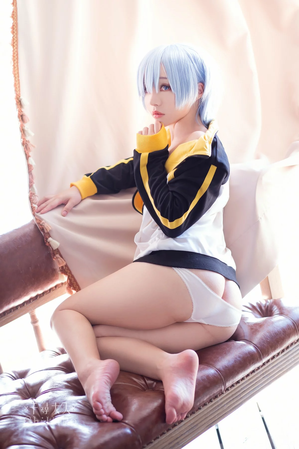 Coser美女叫我千寻大人蕾姆Rem主题私房性感Cos服饰系列秀完美身材诱惑写真70P