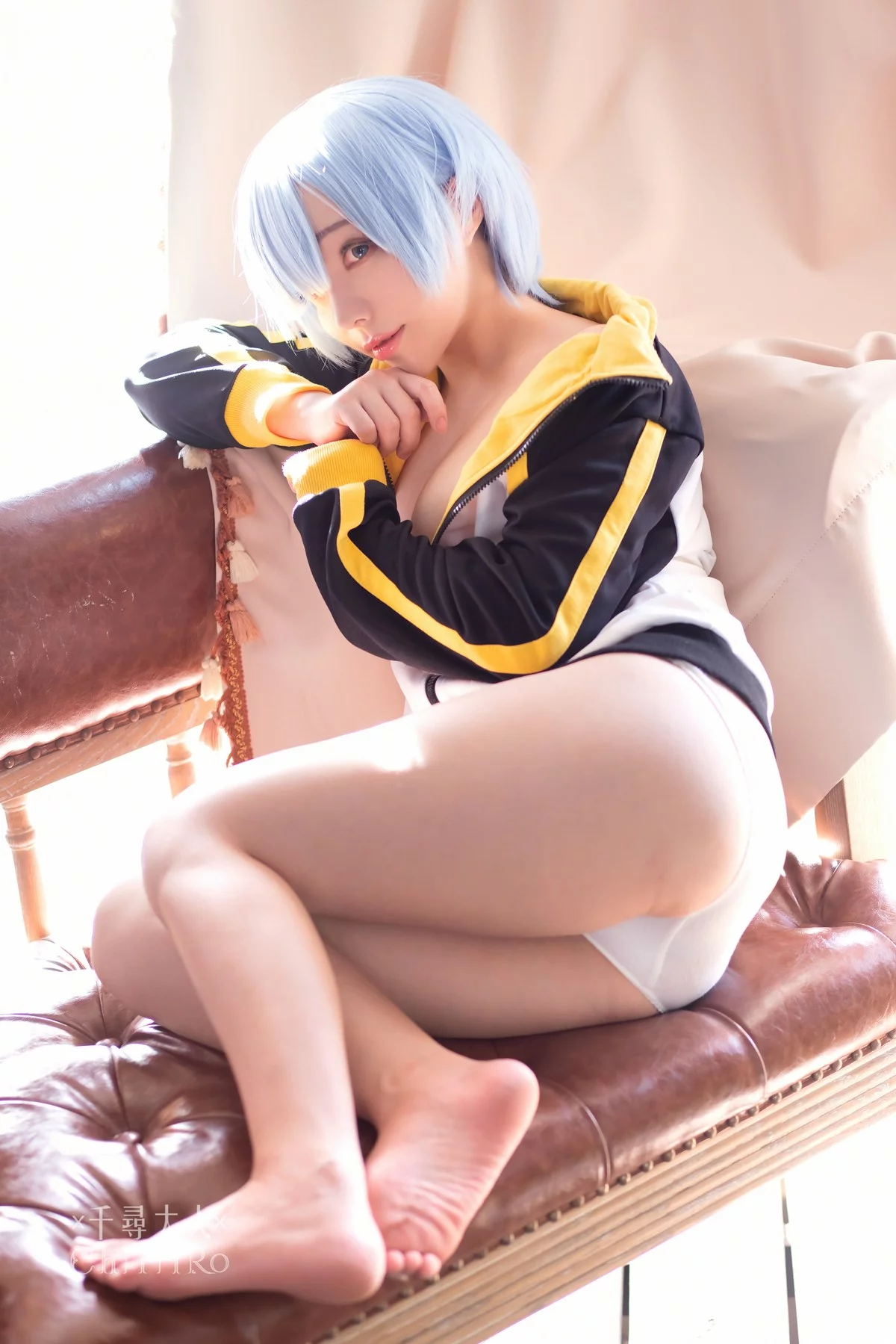 Coser美女叫我千寻大人蕾姆Rem主题私房性感Cos服饰系列秀完美身材诱惑写真70P