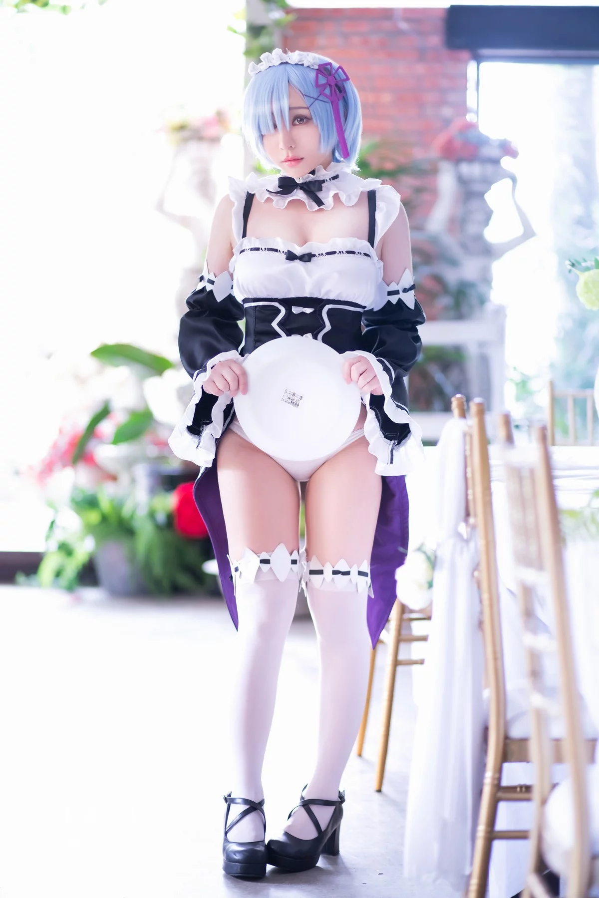 Coser美女叫我千寻大人蕾姆Rem主题私房性感Cos服饰系列秀完美身材诱惑写真70P