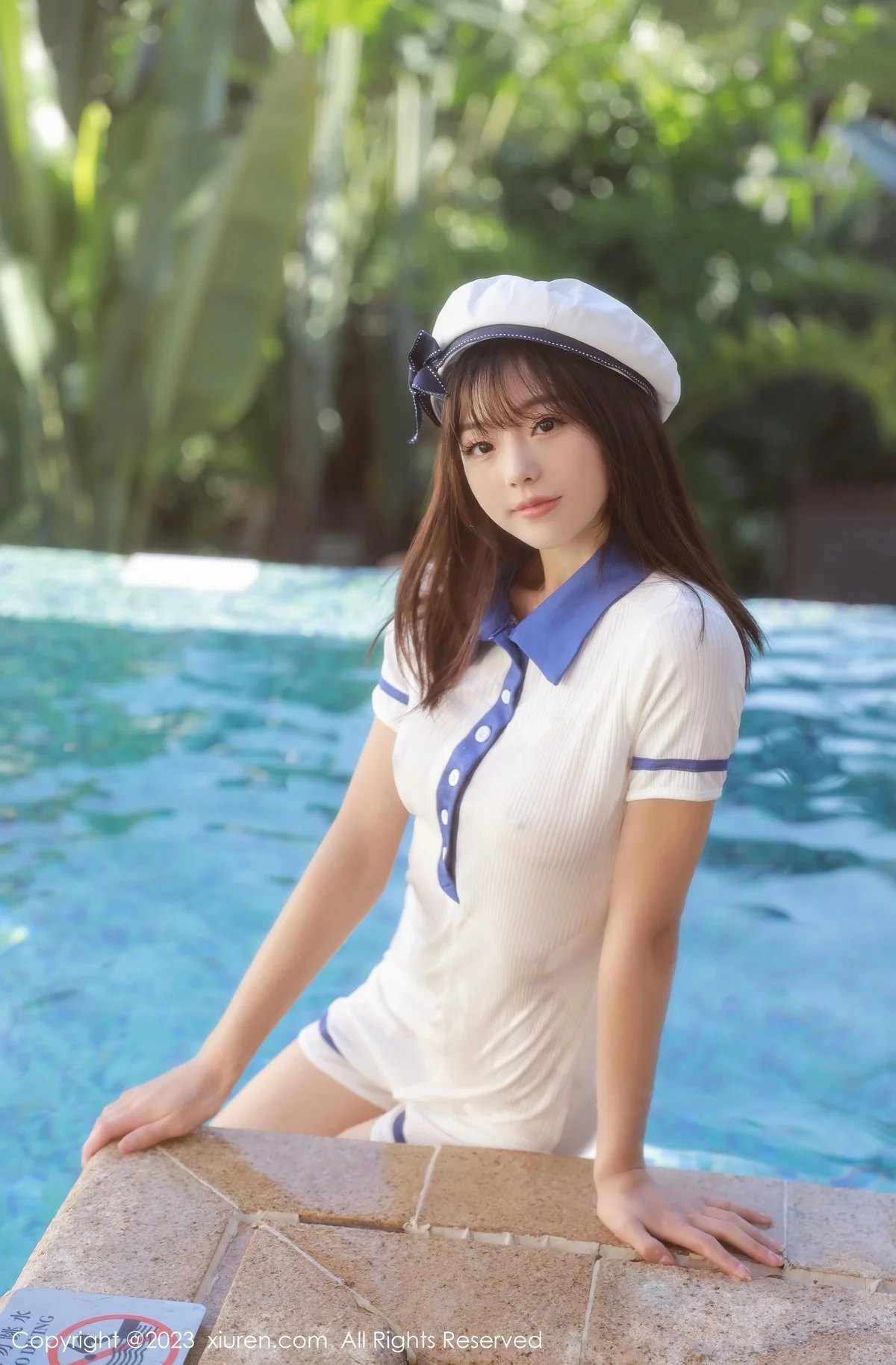 XiuRen第6686期_模特佘贝拉bella泳池性感白色海军服半脱秀完美身材诱惑写真67P