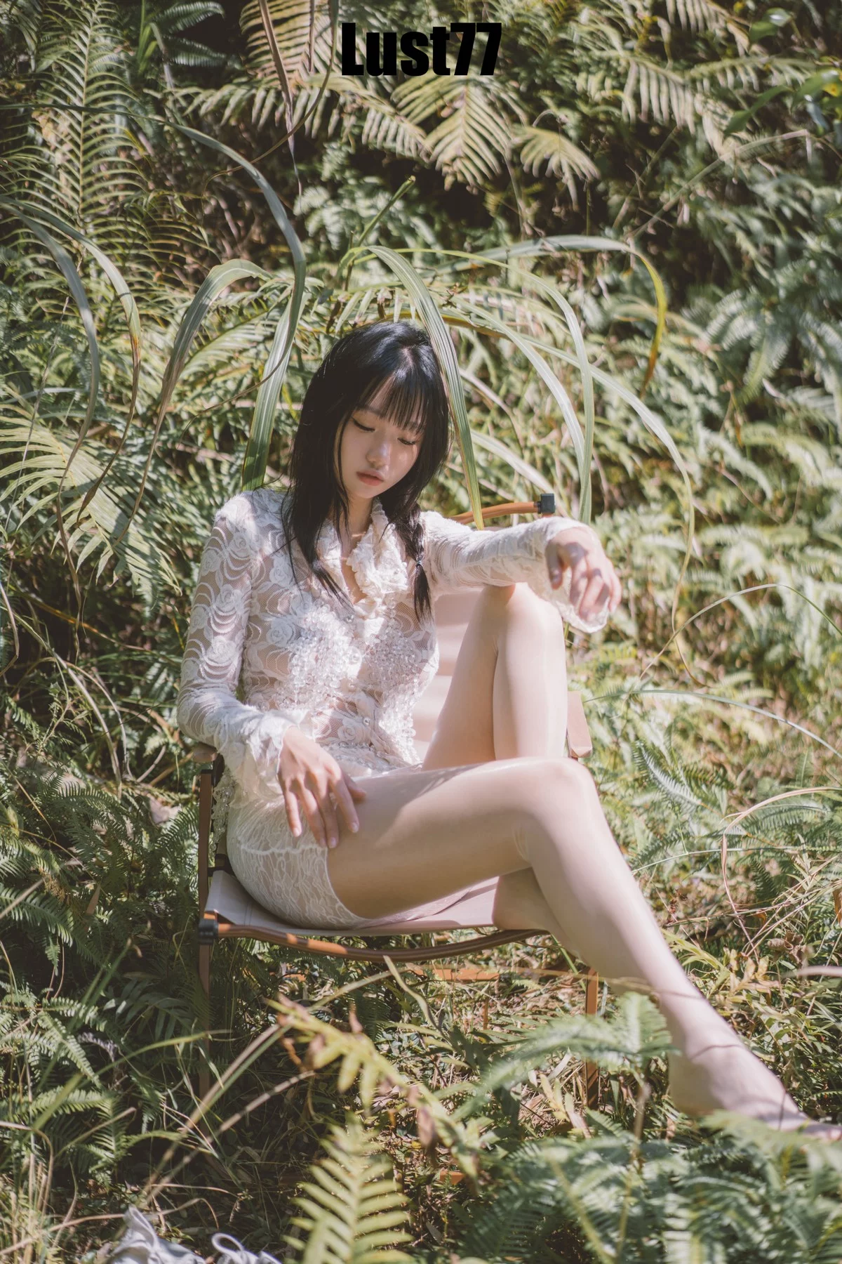 动漫博主柒柒要乖哦夏树繁花主题户外性感白色缕空服饰秀完美身材诱惑写真64P