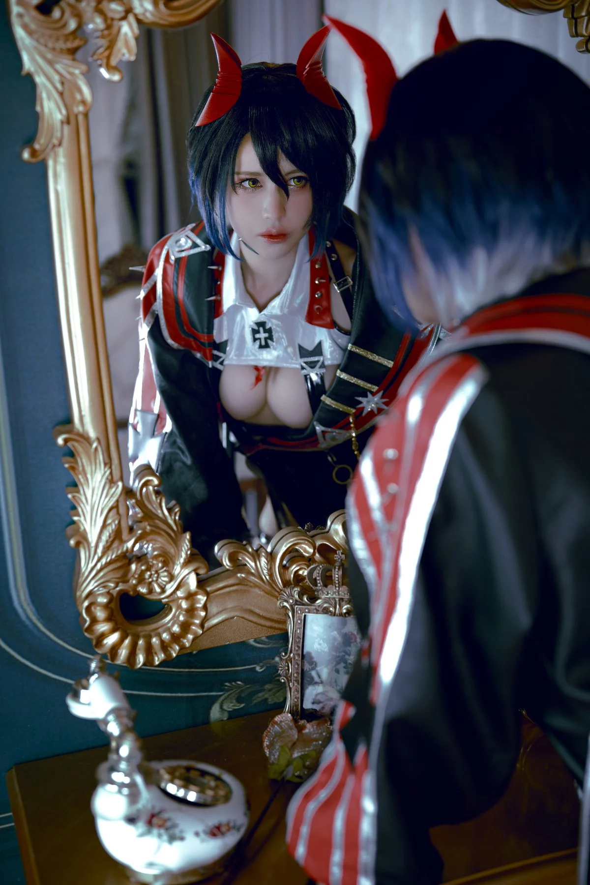 网络美女PingPing-Ulrich von Hutten主题性感带子情趣服饰秀油亮肌肤诱惑写真45P