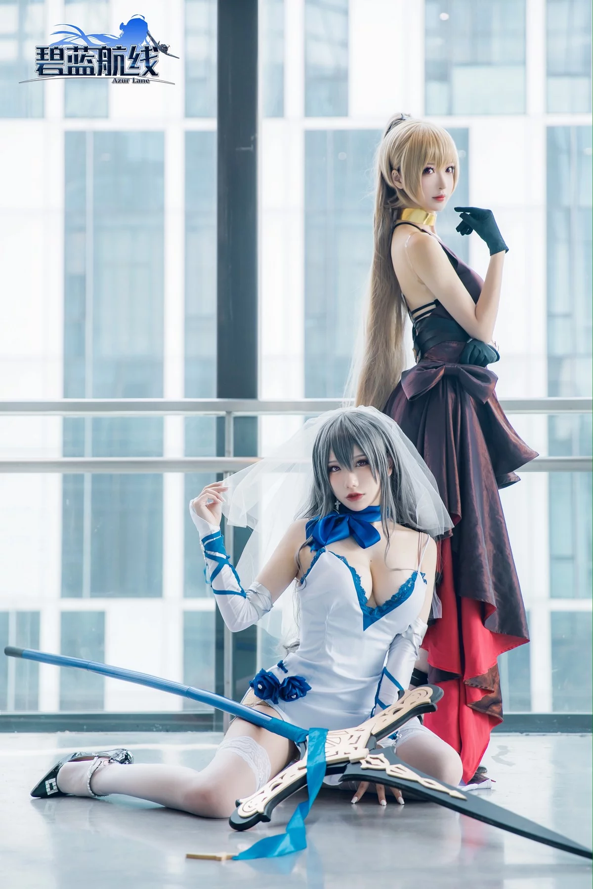 知名主播天夫人-Azur Lane Saint Louis主题白色紧身礼裙配白丝袜秀美腿诱惑写真46P