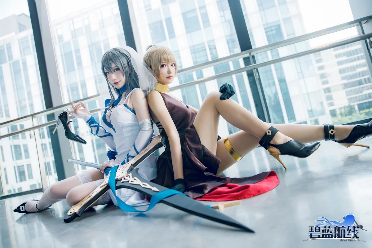 知名主播天夫人-Azur Lane Saint Louis主题白色紧身礼裙配白丝袜秀美腿诱惑写真46P