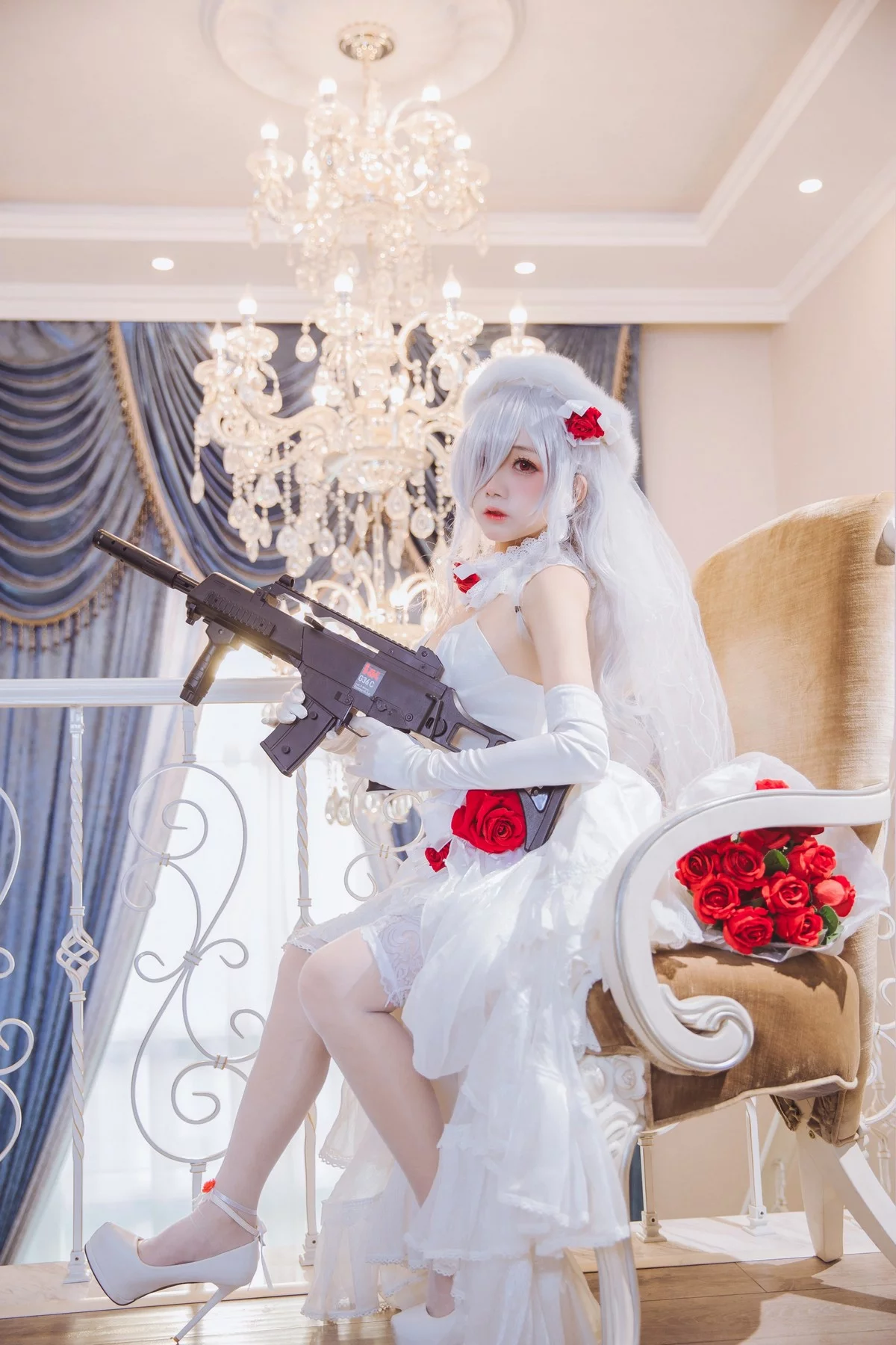 Cosplay美女日奈娇G36C礼服主题性感白色礼裙配白色蕾丝吊袜秀美腿诱惑写真40P