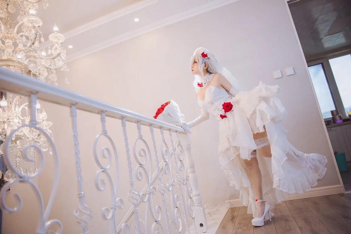 Cosplay美女日奈娇G36C礼服主题性感白色礼裙配白色蕾丝吊袜秀美腿诱惑写真40P